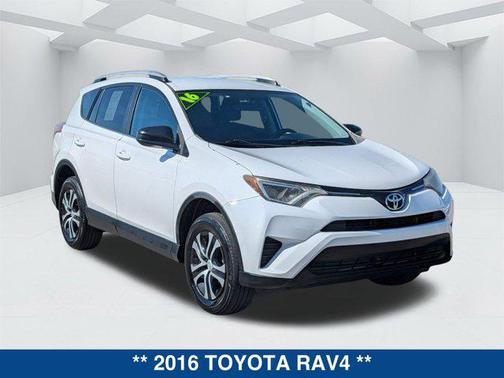 2016 Toyota RAV4 LE