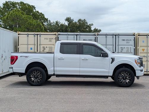 OXFORD WHITE 2022 Ford F-150 XLT
