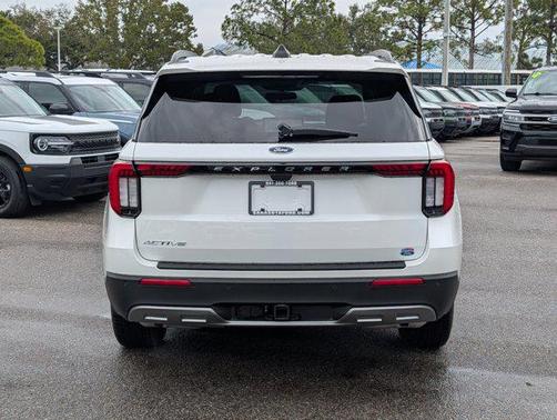 2026 Ford Explorer Active w/200A Pkg