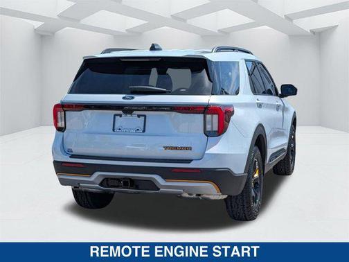Space White Metallic 2026 Ford Explorer Tremor