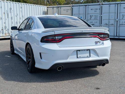 2016 Dodge Charger SRT Hellcat