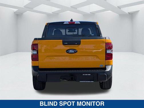 ORANGE FURY METALLIC TRI-COAT 2026 Ford Maverick Lariat