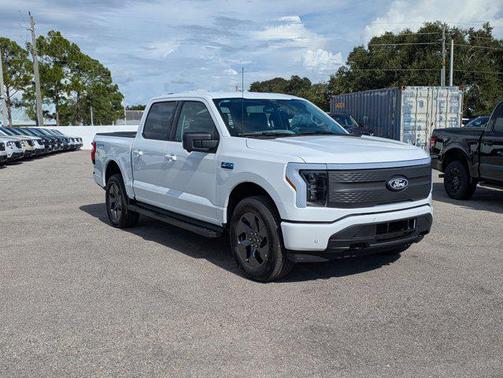 2025 Ford F-150 Lightning Flash