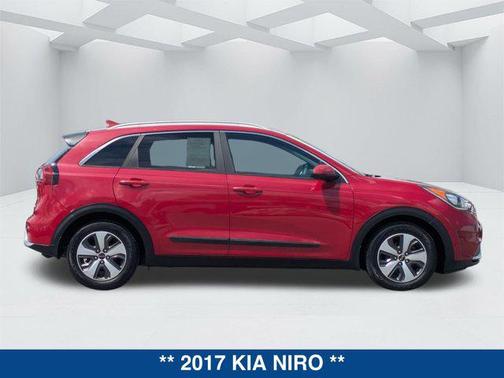 2017 Kia Niro LX