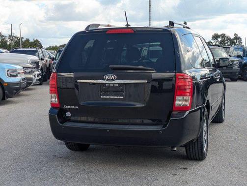 2014 Kia Sedona LX
