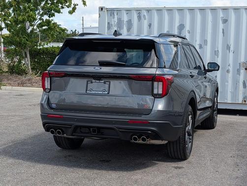 CARBONIZED GRAY METALLIC 2026 Ford Explorer ST