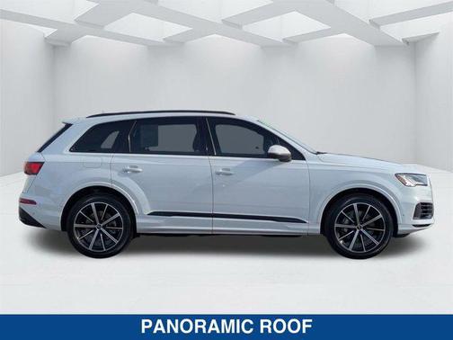 2023 Audi Q7 55 Premium Plus