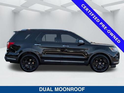 SHADOW BLACK 2018 Ford Explorer Platinum