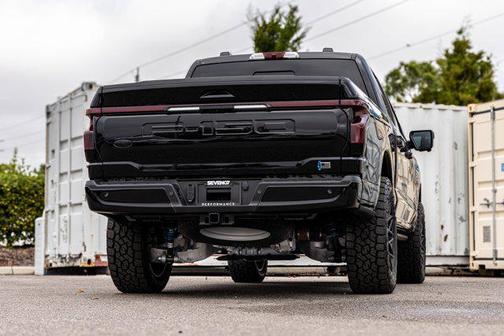 AGATE BLACK METALLIC 2025 Ford F-150 Lightning Platinum