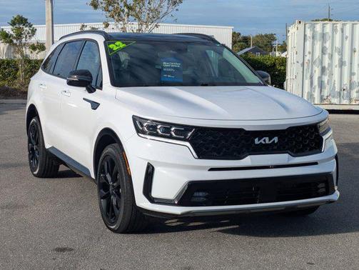 2022 Kia Sorento SX