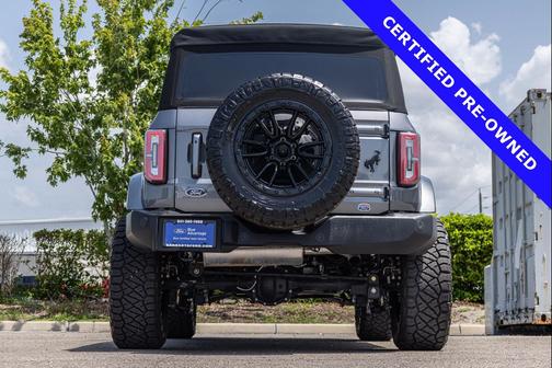 Carbonized Gray Metallic 2022 Ford Bronco Outer Banks
