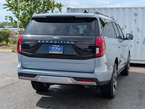 GLACIER GRAY METALLIC TC 2025 Ford Expedition Max Platinum