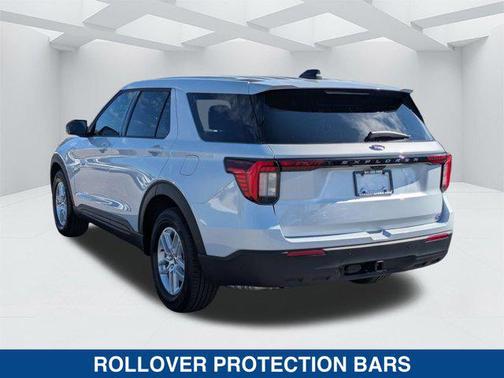 SPACE WHITE METALLIC 2026 Ford Explorer Active