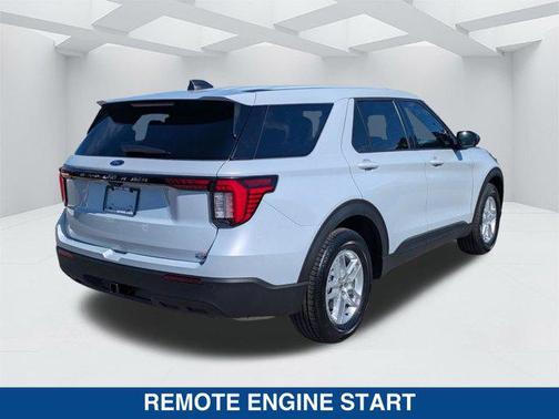 SPACE WHITE METALLIC 2026 Ford Explorer Active
