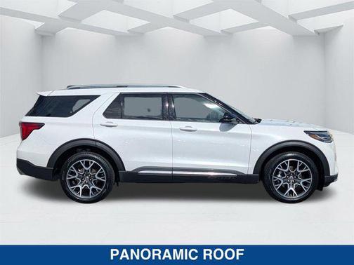 STAR WHITE MET TRI-COAT 2025 Ford Explorer Platinum
