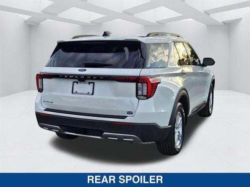 STAR WHITE MET TRI-COAT 2026 Ford Explorer Active