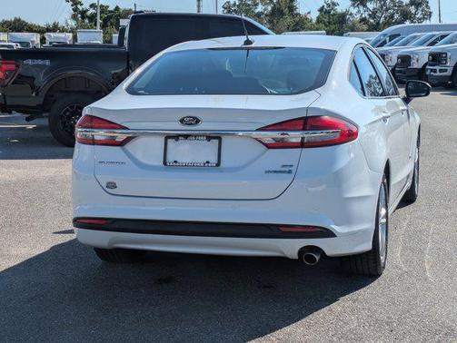 2018 Ford Fusion Hybrid SE