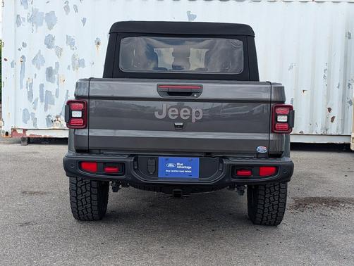 Granite Crystal Metallic Clearcoat 2020 Jeep Gladiator Rubicon