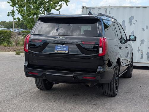 AGATE BLACK METALLIC 2025 Ford Expedition Platinum