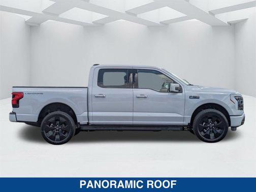 2025 Ford F-150 Lightning Platinum