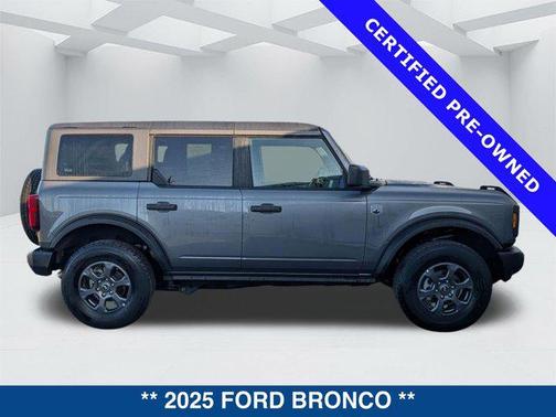 CARBONIZED GRAY METALLIC 2025 Ford Bronco Big Bend