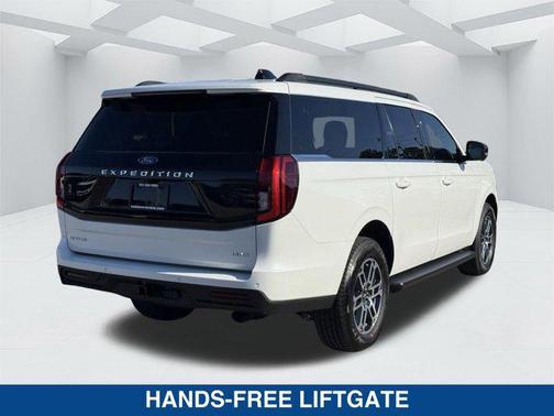 2025 Ford Expedition Max Active 4x2