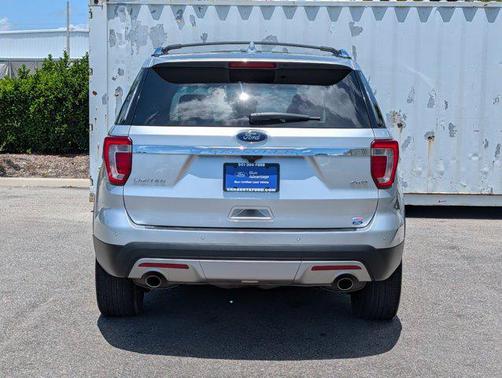 INGOT SILVER METALLIC 2017 Ford Explorer Limited