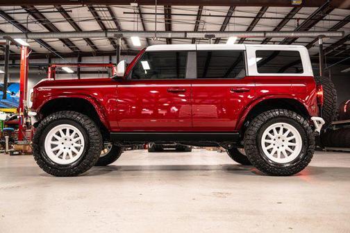 2025 Ford Bronco Heritage Edition