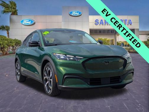 Eruption Green Metallic 2025 Ford Mustang Mach-E Select