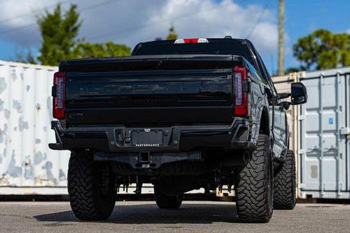 2025 Ford F-350 Platinum