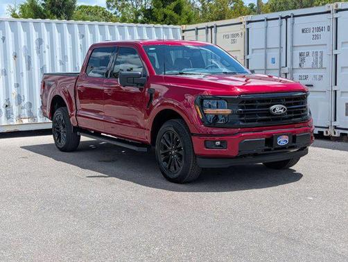 RUBY RED METALLIC TINTED CC 2026 Ford F-150 XLT