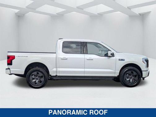 2025 Ford F-150 Lightning LARIAT