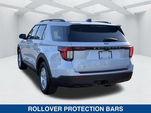 SPACE WHITE METALLIC 2026 Ford Explorer Active