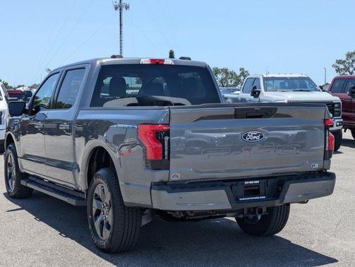 2025 Ford F-150 Lightning Flash