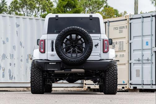 OXFORD WHITE 2026 Ford Bronco Badlands