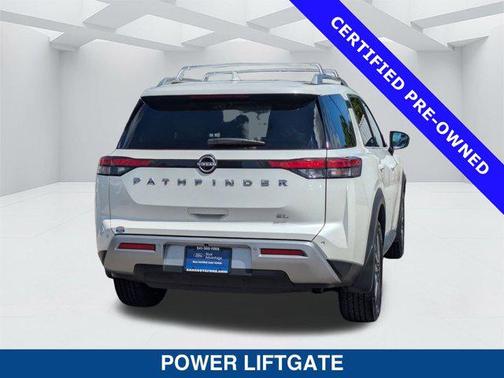 2022 Nissan Pathfinder SL 2WD