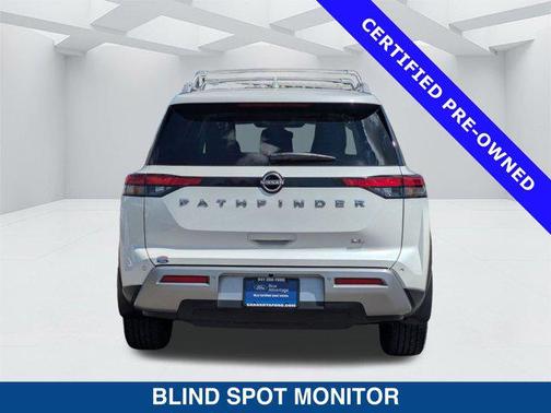 2022 Nissan Pathfinder SL 2WD