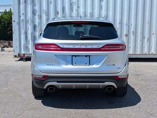 INGOT SILVER METALLIC 2015 Lincoln MKC Base