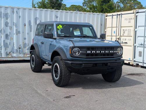 AZURE GRAY MET TRI-COAT 2025 Ford Bronco Base 2 Door 4x4