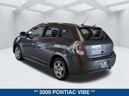 2009 Pontiac Vibe Base