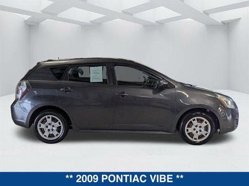 2009 Pontiac Vibe Base