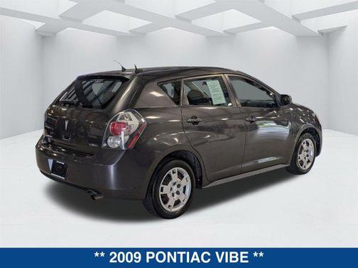 2009 Pontiac Vibe Base