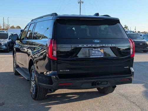 2025 Ford Expedition Max Active 4x4