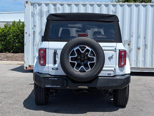 OXFORD WHITE 2026 Ford Bronco Outer Banks