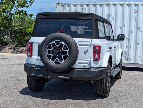 OXFORD WHITE 2026 Ford Bronco Outer Banks