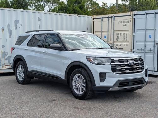 SPACE WHITE METALLIC 2026 Ford Explorer Active