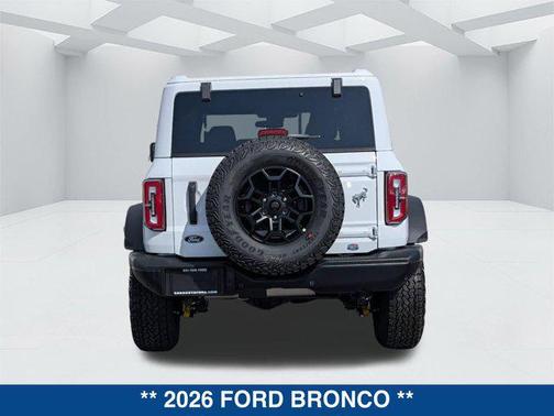 OXFORD WHITE 2026 Ford Bronco Badlands