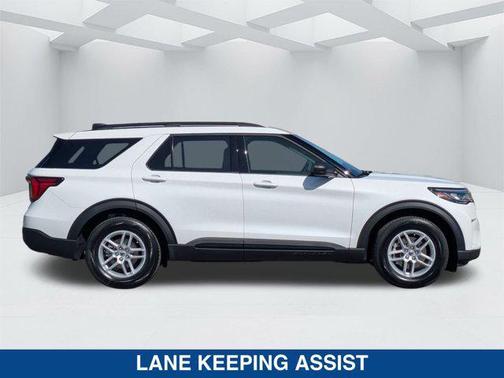 STAR WHITE MET TRI-COAT 2026 Ford Explorer Active