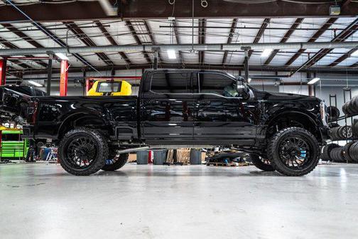 2025 Ford F-250 Platinum