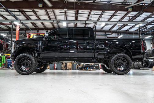 2025 Ford F-250 Platinum